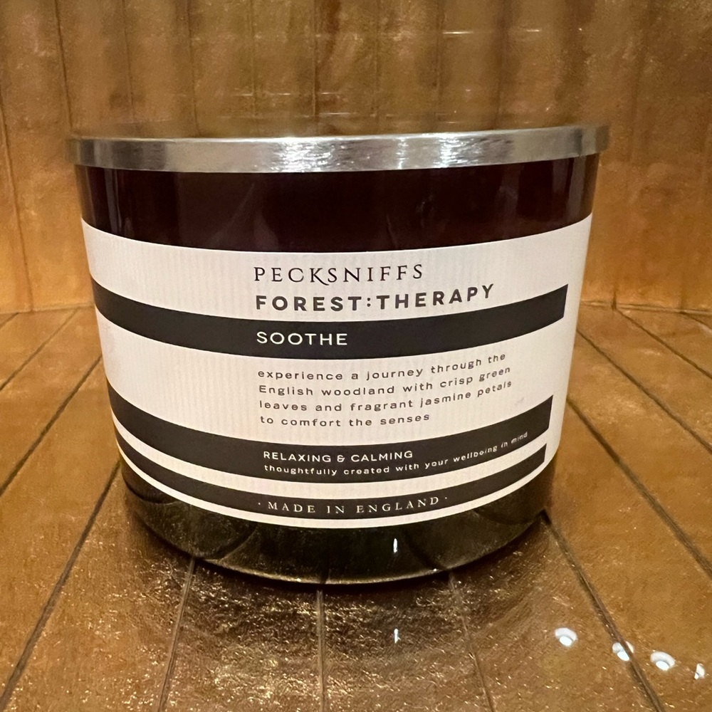 New Pecksniffs candle made in London London, aromatherapy, calm forest♥️